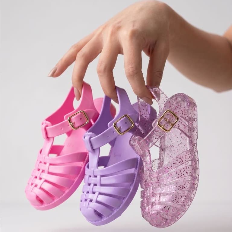 Sandalia super leve macia confortavel antiderrapante para meninas estilo aranha