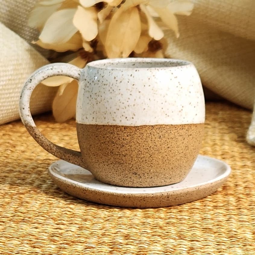 Xícara Orgânica 120ml Branca em Cerâmica Artesanal Café Chá Caneca Expresso Louça Decoração Pão Luxo