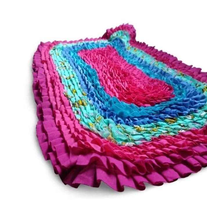 kit 3 Tapete Fluflu Frufru Artesanal 70x45cm Antiderrapante Kit Banheiro Sala Cozinha Quarto Super Absorvente Fofo