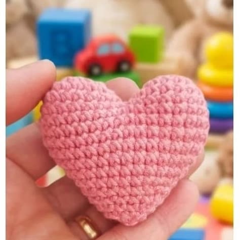 Kit 4/6 Coração de crochê amigurumi- Enfeite/Mobile/ Varal