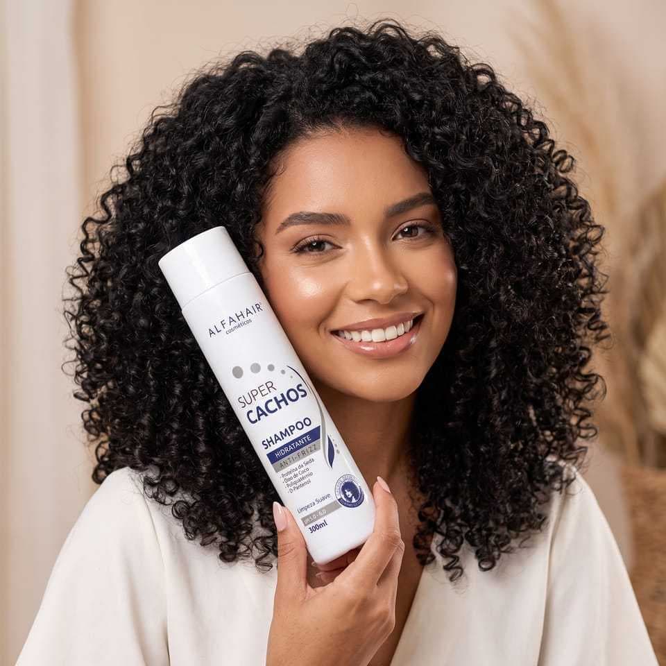 SHAMPOO ANTI-FRIZZ E HIDRATANTE SUPER CACHOS CACHOS DEFINIDOS