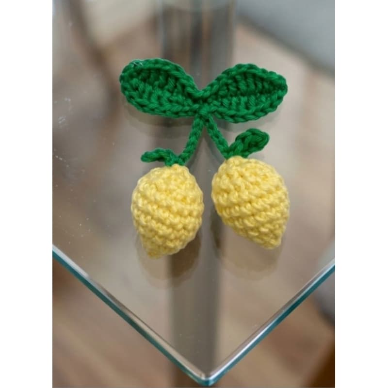 Kit com 10 unidades de Limões Sicilianos em Crochê (Amigurumi) para aplicação.