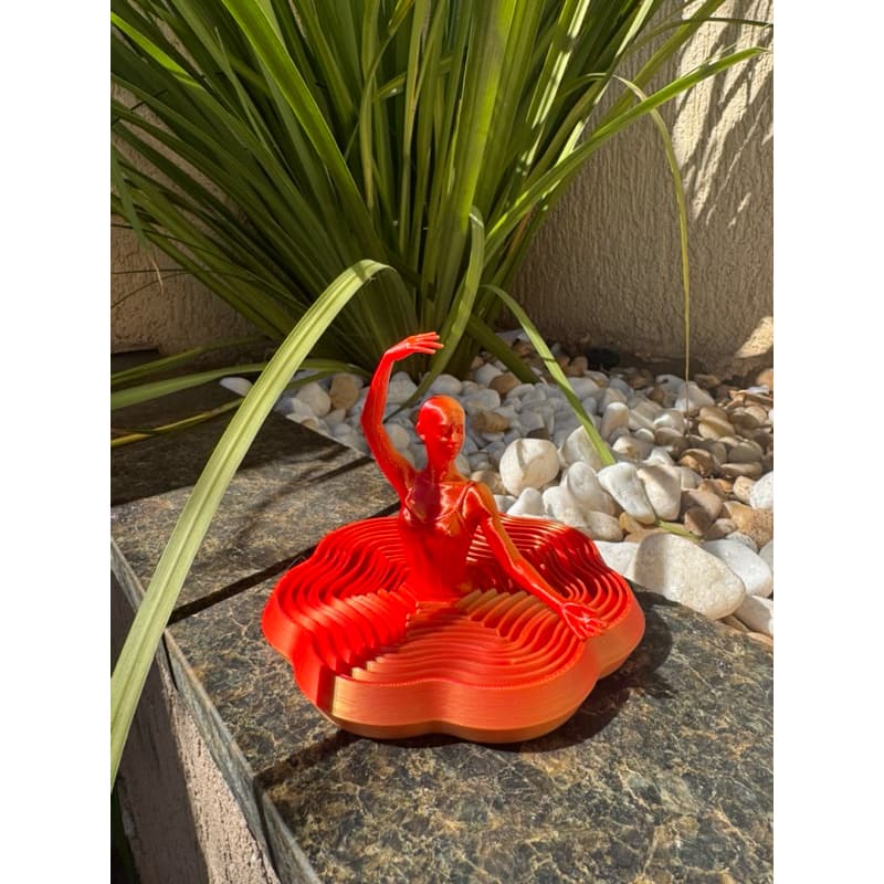 Boneca Bailarina Articulada Decorativa 3D Giratória | Escultura Moderna em Impressão 3D anti estresse