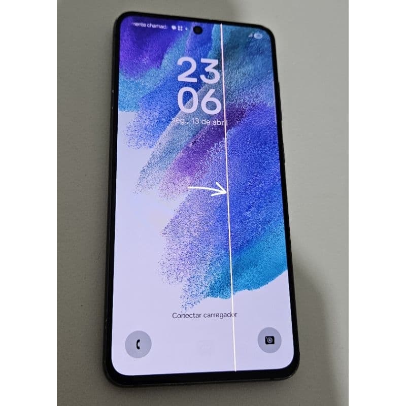 Usado Samsung Galaxy S21 FE 5G 128GB Preto (COM LINHA VERTICAL e Marcas de Uso)