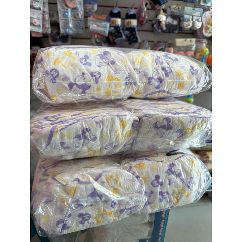 Fraldas Huggies M 100unidade!