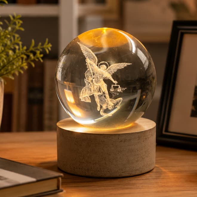 Mini Luminária de Mesa Led Bola de Cristal 3d São Miguel Arcanjo Decoração Religiosa