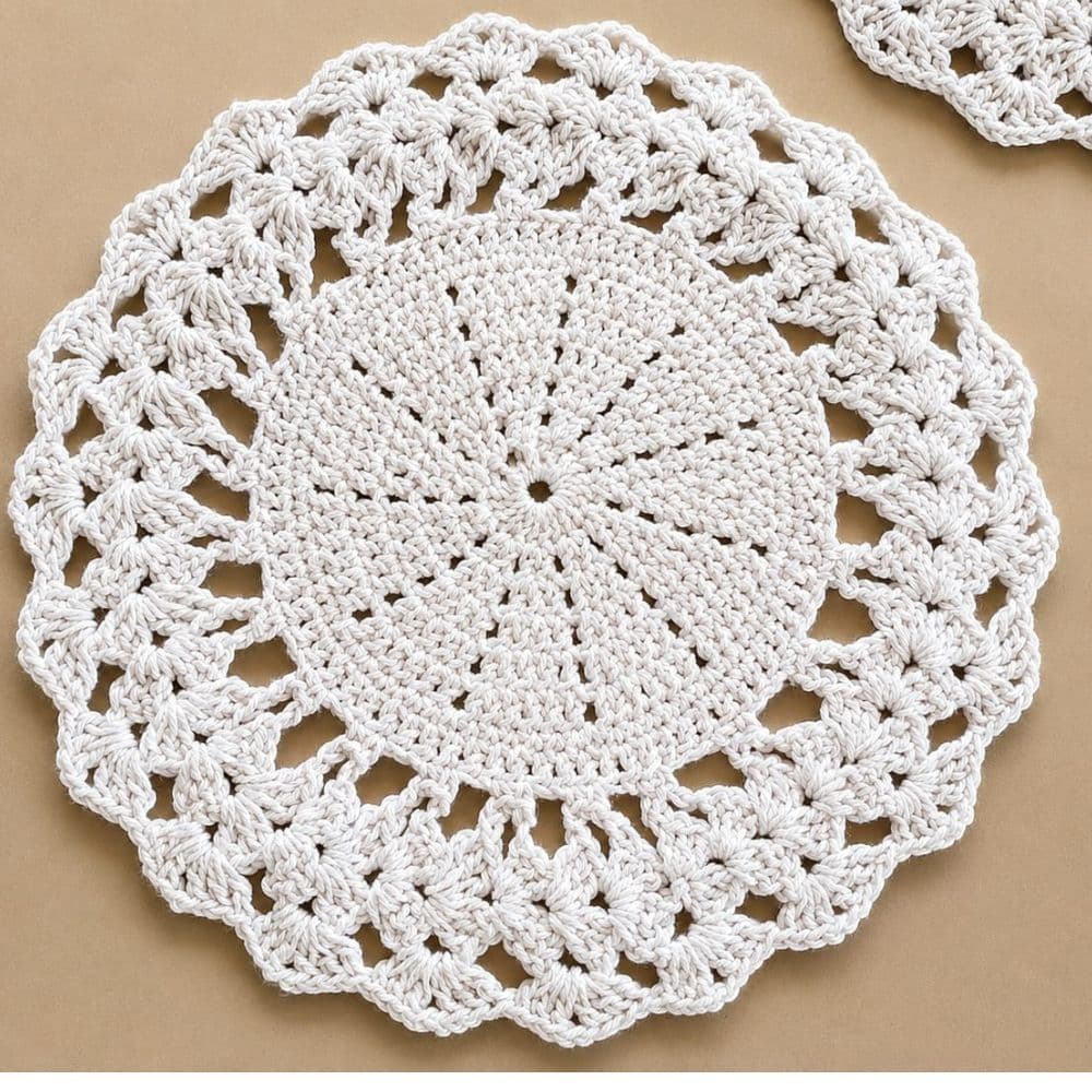 Sousplat De Crochê Redondo 35 cm De Barbante Para Mesa Posta Cru Branco Vermelho Jogo Americano Redondo Rosa