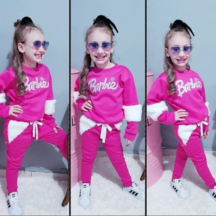 conjunto moletom infantil - juvenil com detalhes de pelúcia na blusa e calça