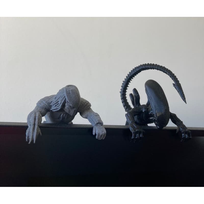 Predador de Monitor | Estátua Decorativa Geek Realista para Tela | Decoração Setup Gamer