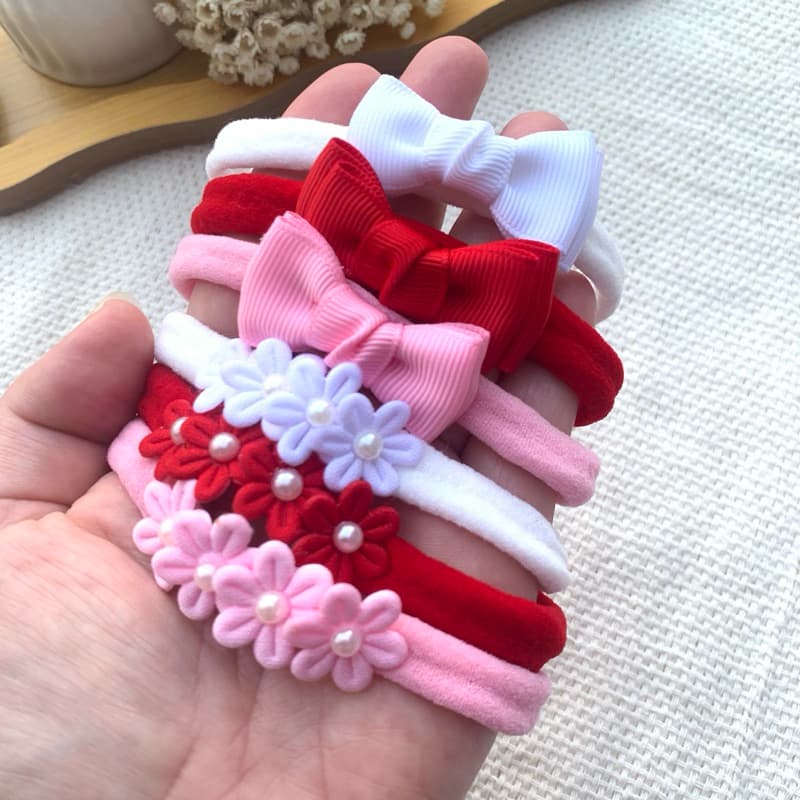 Faixinha de Bebê  Menina na Tiarinha Meia de Seda, Kit para Enxoval de Maternidade, Lacinhos