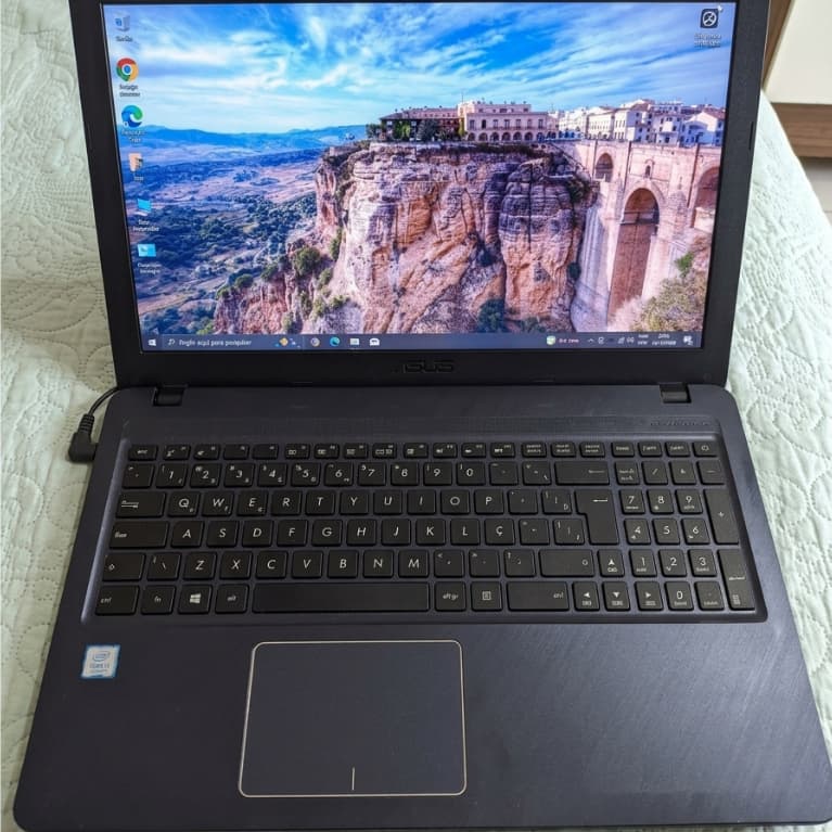 💻 Notebook Asus | Core i3 6º Geração | 4GB RAM | SSD 120GB | Windows 10 – Pronto para Uso!