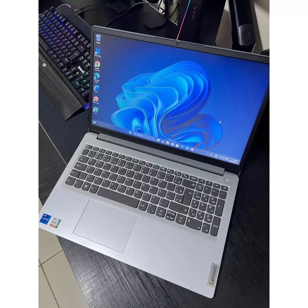 Notebook Lenovo IdeaPad i7-1165G7, 12GB RAM, SSD 256GB, Tela 15.6 Notebook Rápido para Trabalho e Estudos