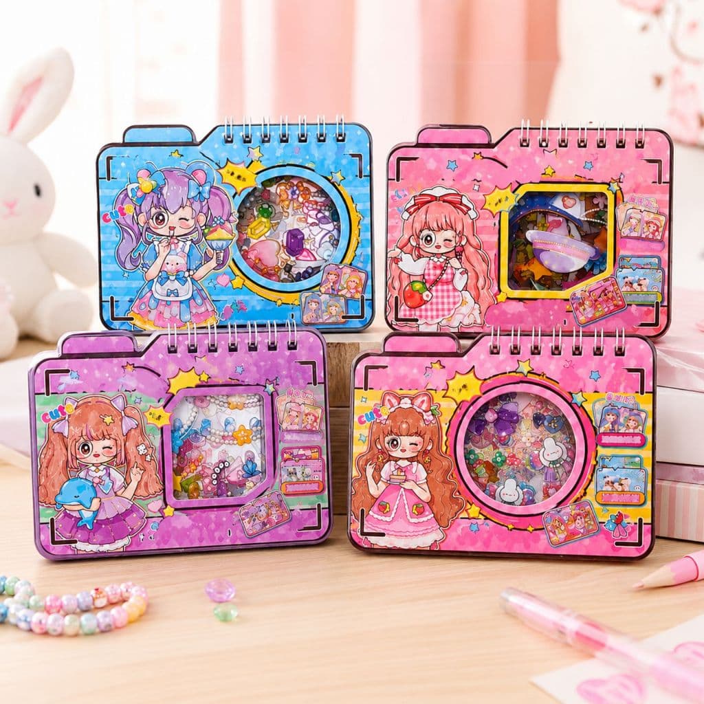 Kit de Brinquedo Educativo Boneca Princesas Vestidos E Acessórios Para Montar Adesivo
