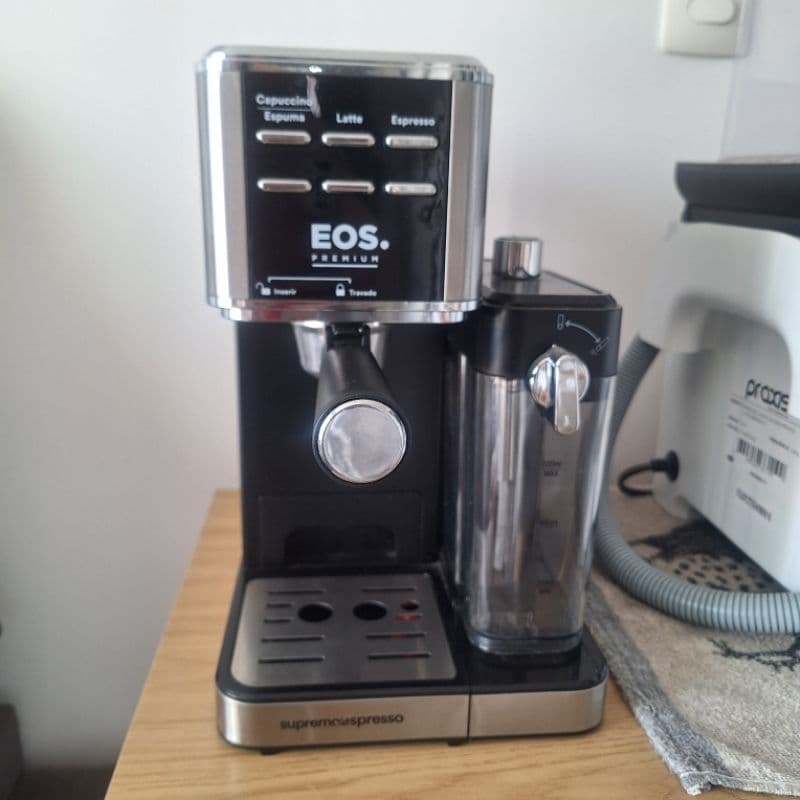 Cafeteira Expresso Latte Italiana EOS