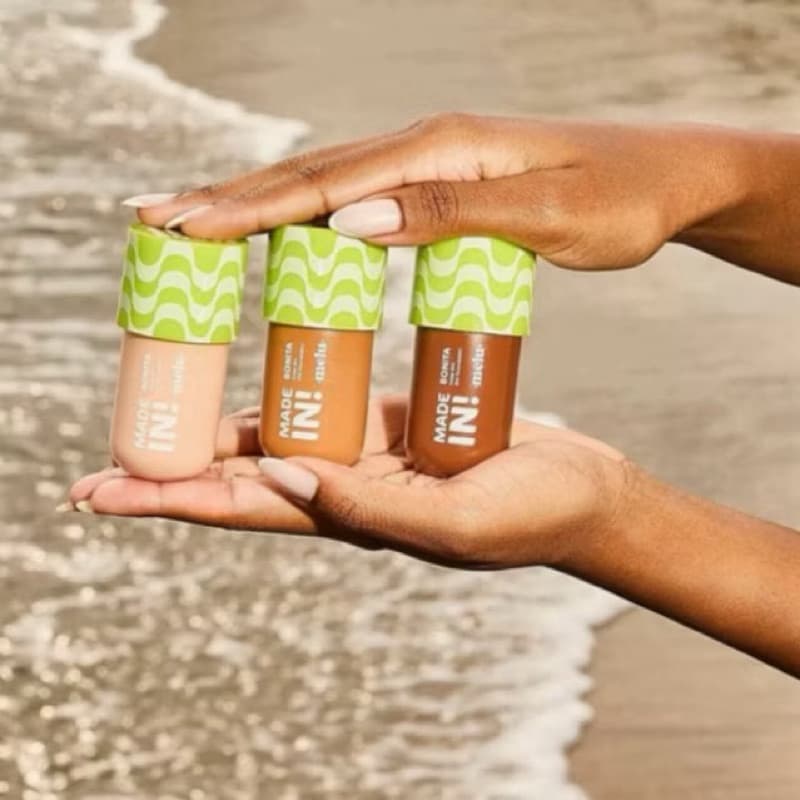 Base Líquida Melu Made in Brazil com Cobertura Leve e Natural