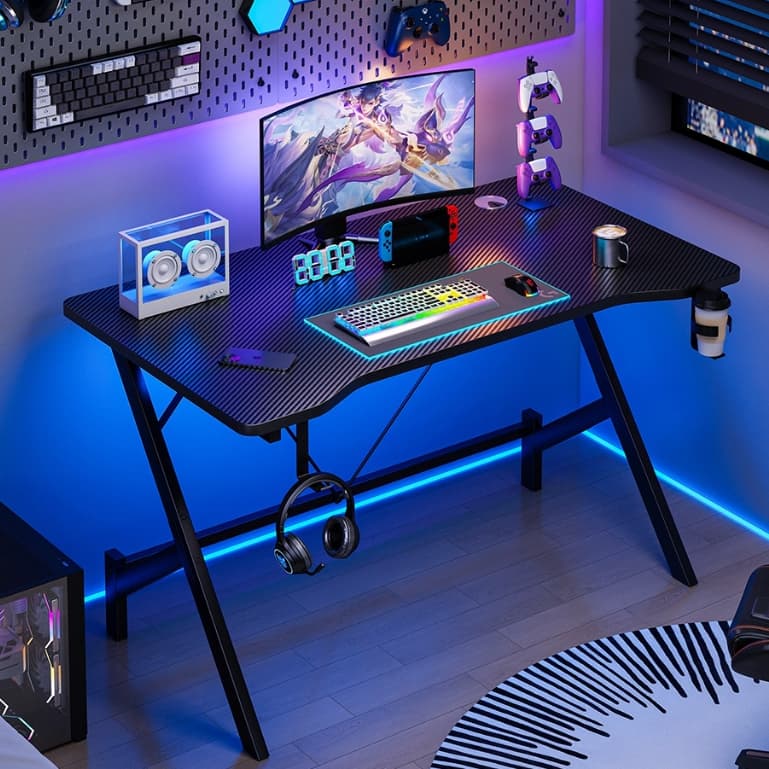Escrivaninha Gamer 110cm para Computador Notebook, Mesa Home Office Compacta Ideal para Estudos, Estudantes