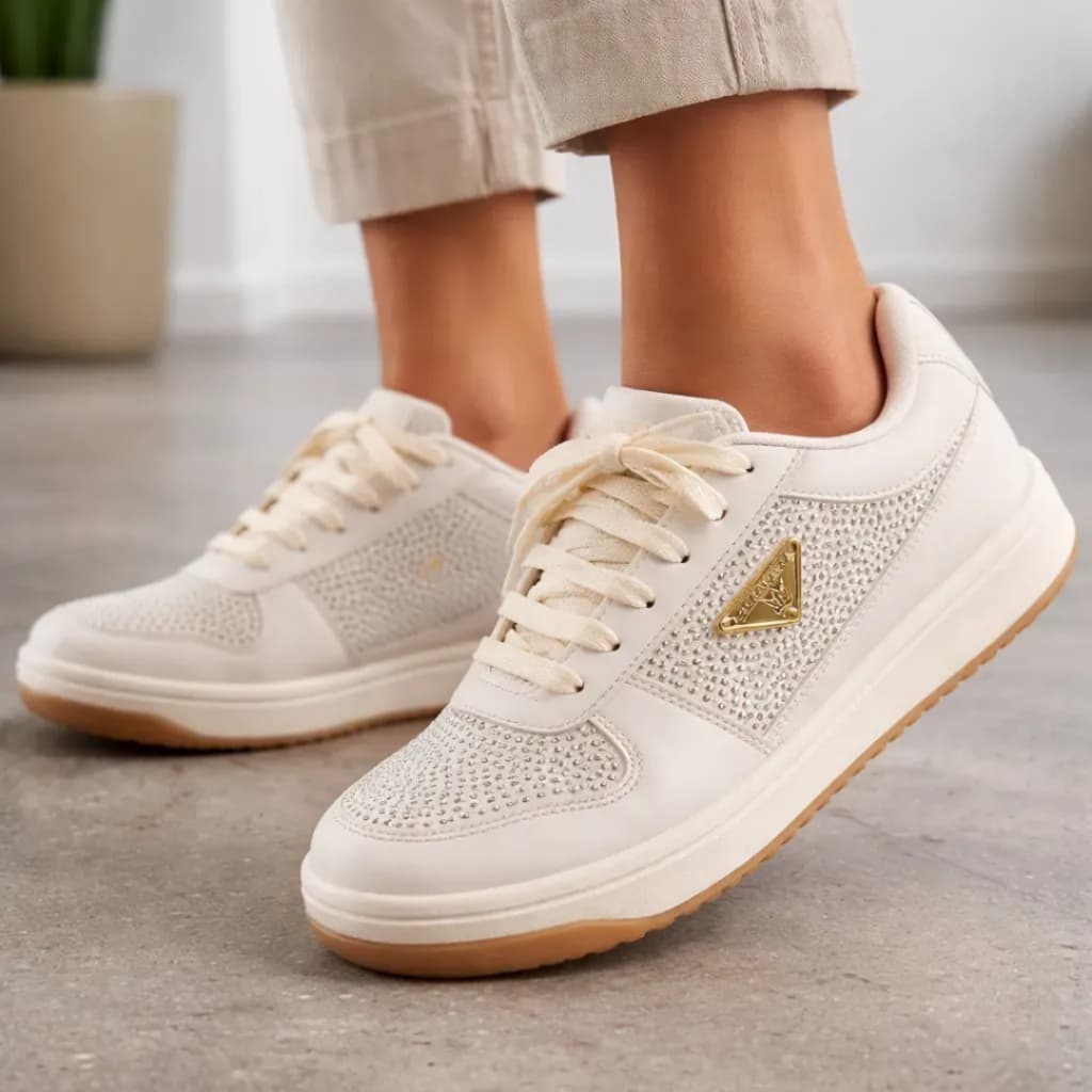 Tênis Bege Brilho Dourado Numeração Grande Confortável Elegante Leve J.A Shoes Casual Feminino Moda
