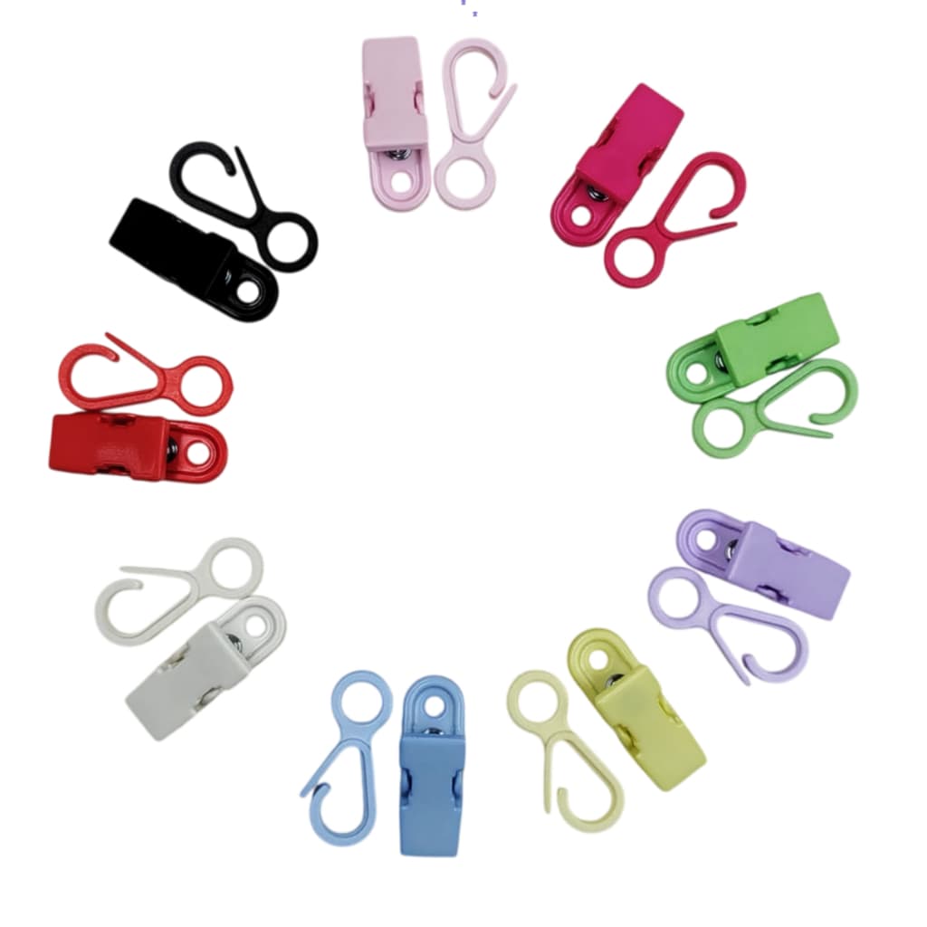 KIT PRENDEDOR E FECHO SIMPLES PARA CHUPETA / CRACHÁ - SORTIDO