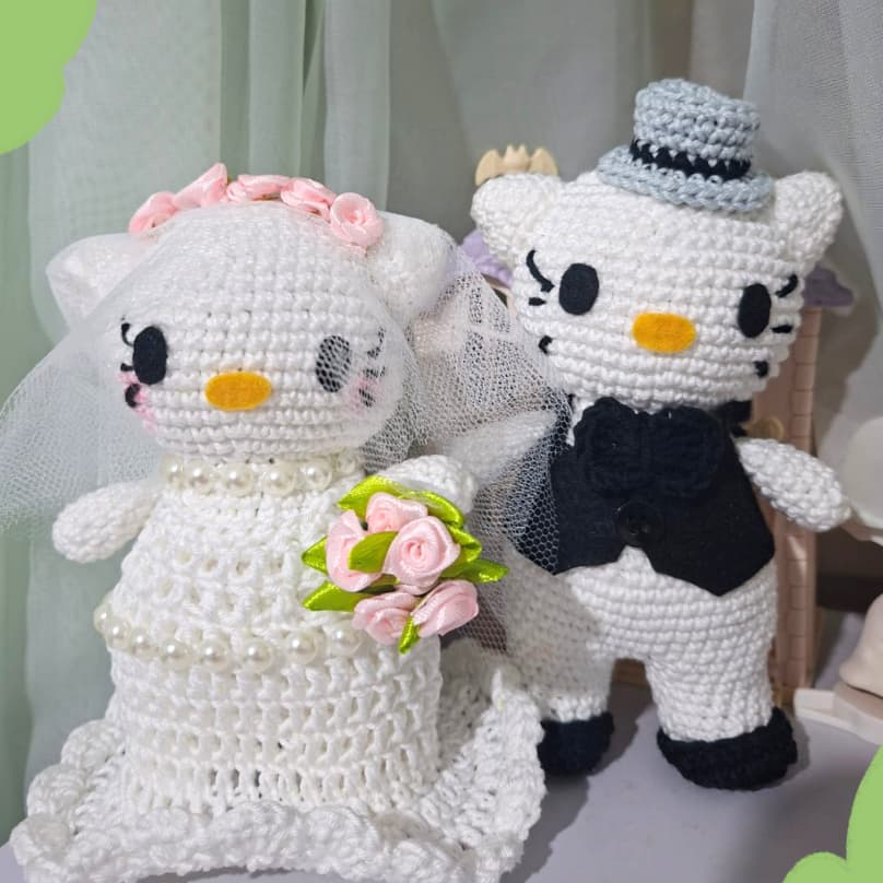 Kit Hello Kitty Daniel Noivos de croche - Amigurumi casamento topo bolo decoração pelucia noivado sanrio boneco