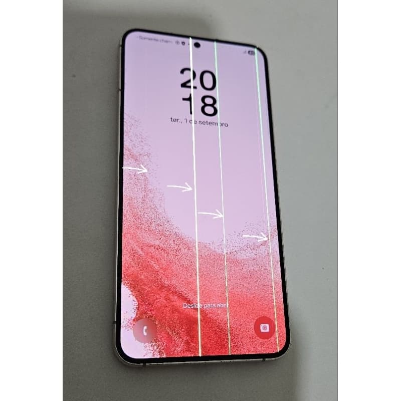 Samsung Galaxy S22+ 5G 256GB Rosa Usado (COM VÁRIAS LINHAS VERTICAIS)
