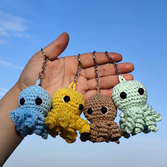 Chaveiro Mini Polvo de Crochê Linha Amigurumi - Escolha sua cor - Unitário e KIT