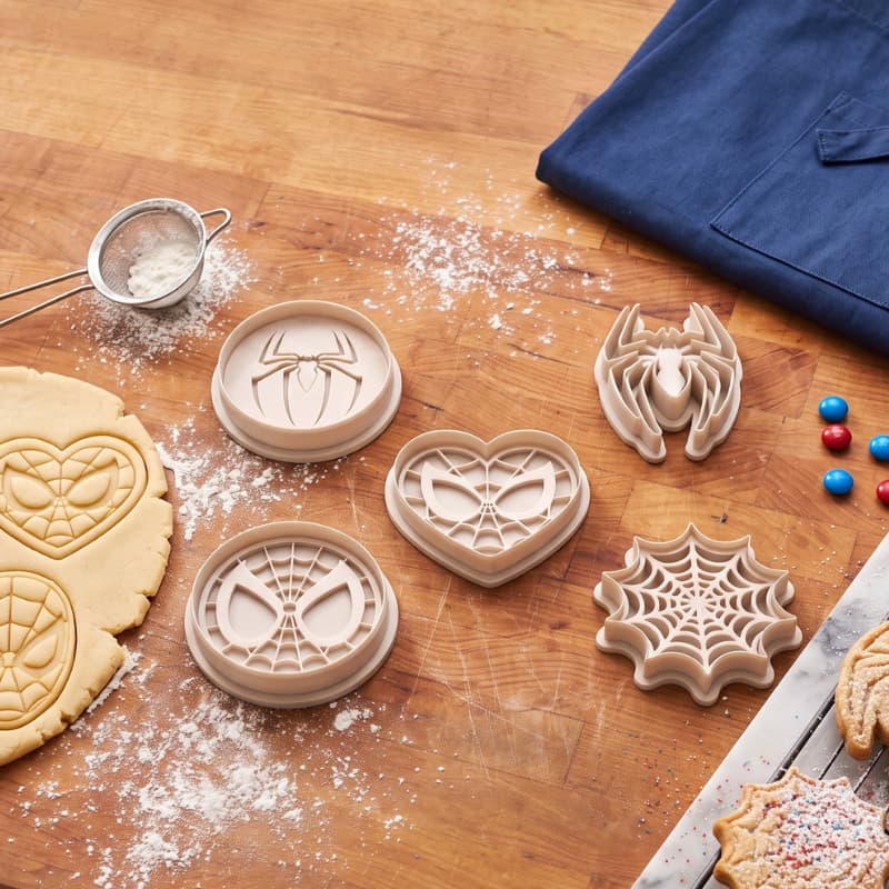 Kit Cortadores De Biscoito Homem-Aranha E Massinha De Modelar - Moldes Confeitaria Temática