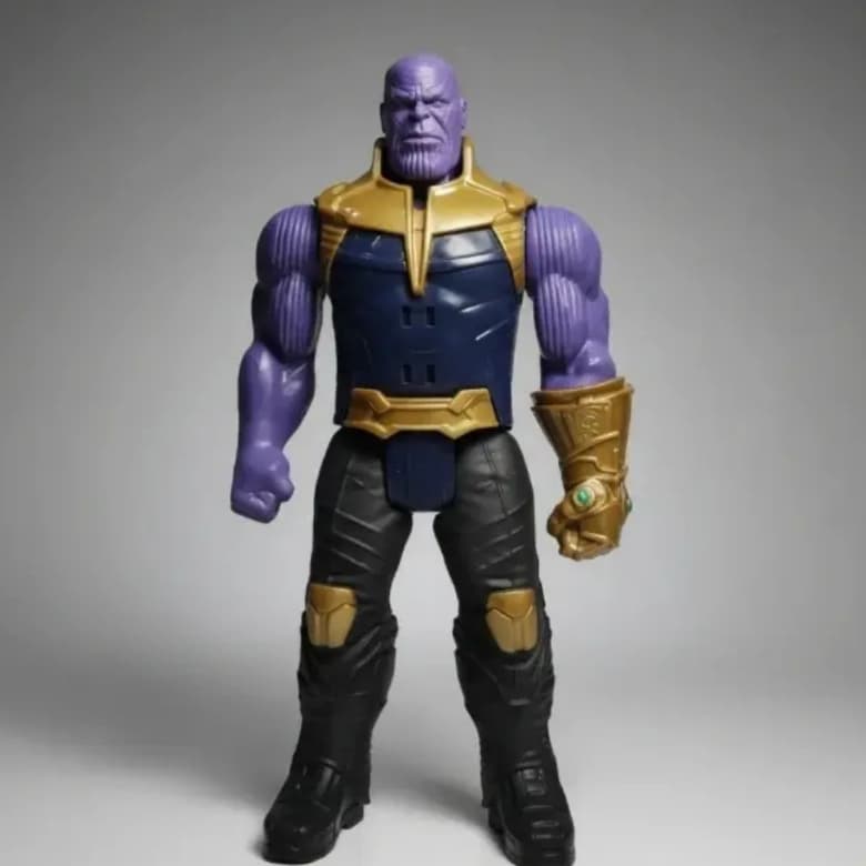 Boneco Thanos 30cm Articulado C/som E Led Vingadores
