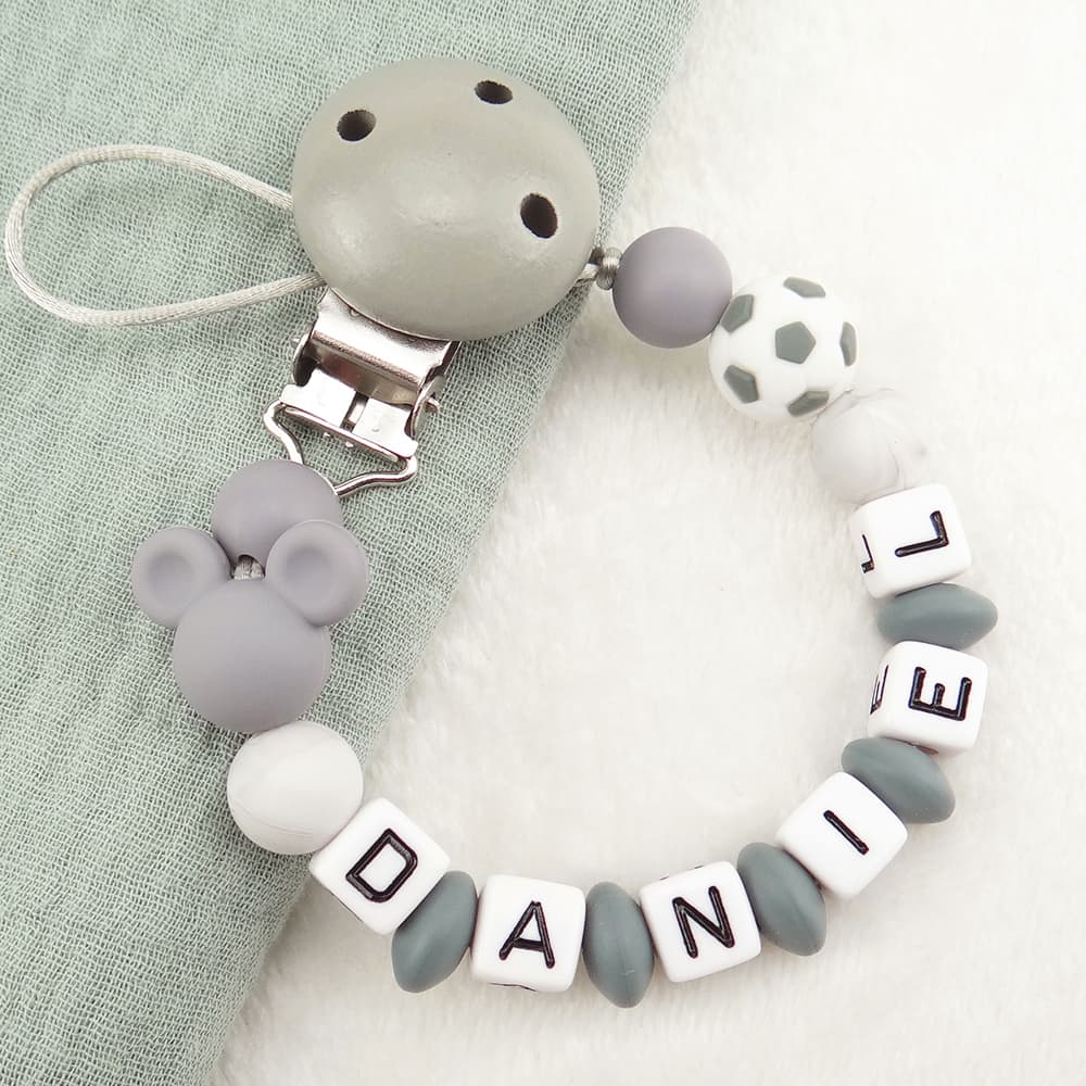 BR Estilo De Futebol Nome Personalizado Clipe De Chupeta De Bebê Silicone Manequim Titular Seguro Anti-Queda Mordedor Co