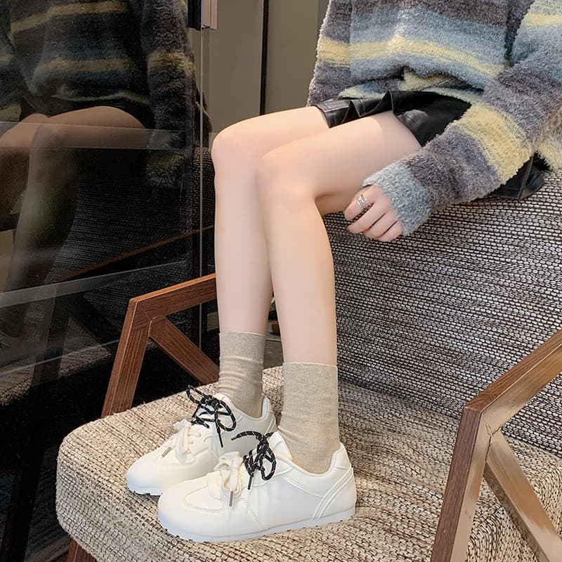 Sapatos Brancos Casuais , Calçados Esportivos Femininos Planos E Confortáveis