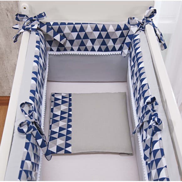 Protetor para Mini Berço de Bebê Azul Marinho e Cinza Geométricos 3pçs Kit Mini Berço de Bebê Azul Marinho e Cinza Comp