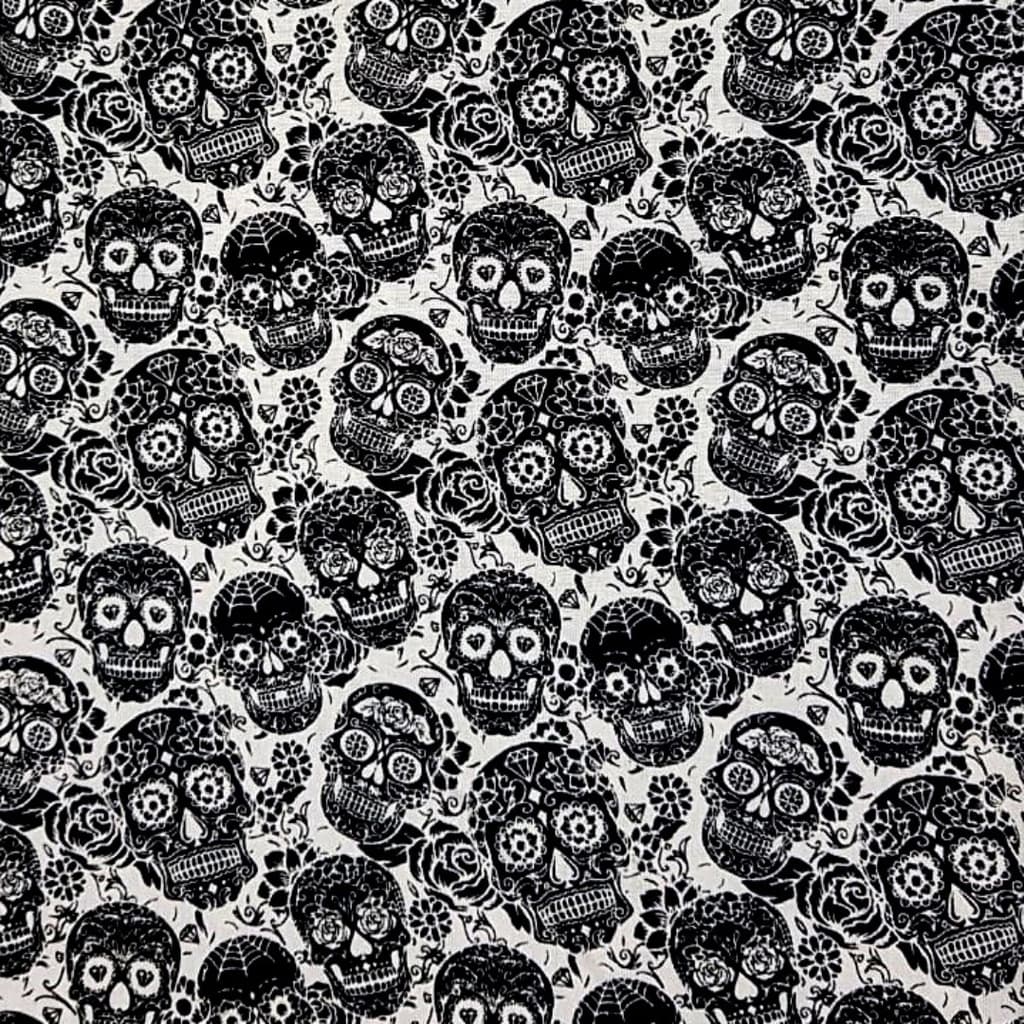 Tecido Patchwork Caveiras Branco e Preto BG043