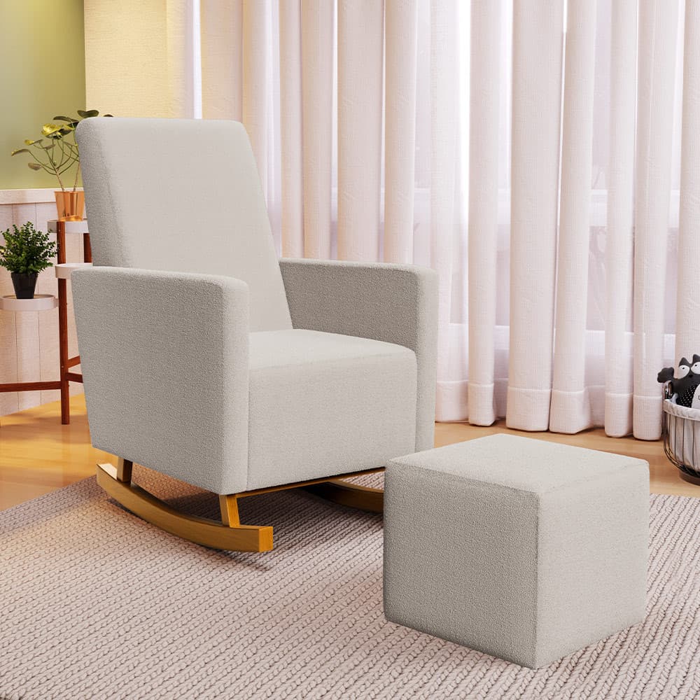 Poltrona de Amamentação com Balanço e Puff Ravena W01 Bouclê Creme - Lyam Decor