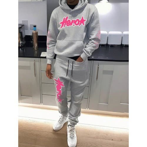 Conjunto Moletom com Capuz e Calça de Moletom para Homens com Estampa de Flor e Letra Emoticon com Cordão exclusividade