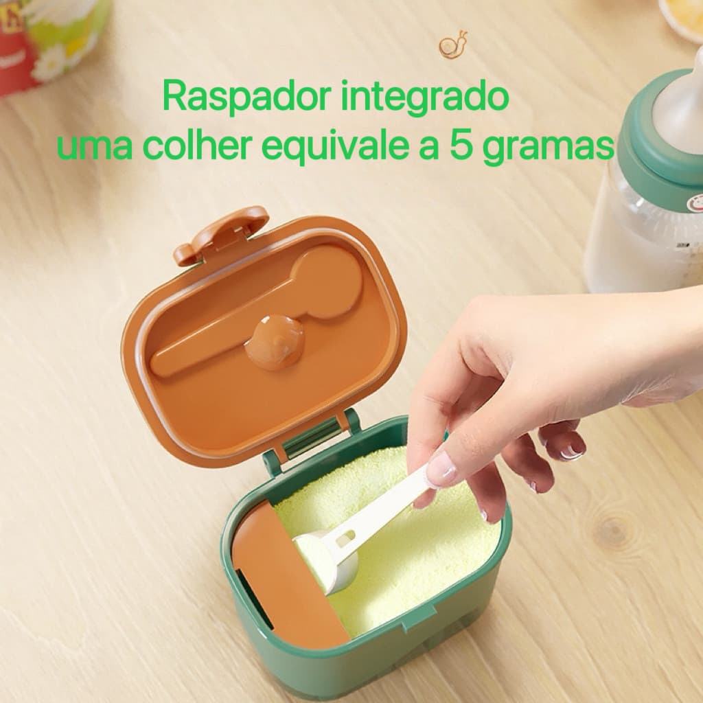 Porta Leite em Pó 380ML Fórmula Infantil Com Dosador Pazinha Medidora Nivelador Passeio Viagem Portátil