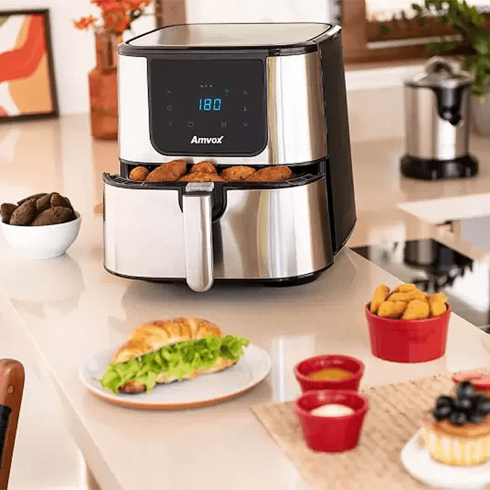 Fritadeira Eletrica Air Fryer painel digital em inox 1700W 7 Litros Sem Oleo