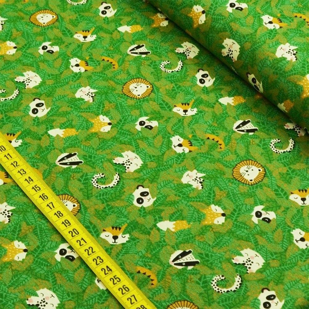 Tecido Estampado para Patchwork - Selva by Vanessa Guimarães: Bichos com Folhagem (0,50X1,40)