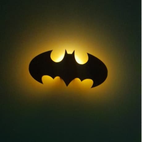 Luminária Abajur Batman LED Decoração Temática para Quarto Infantil