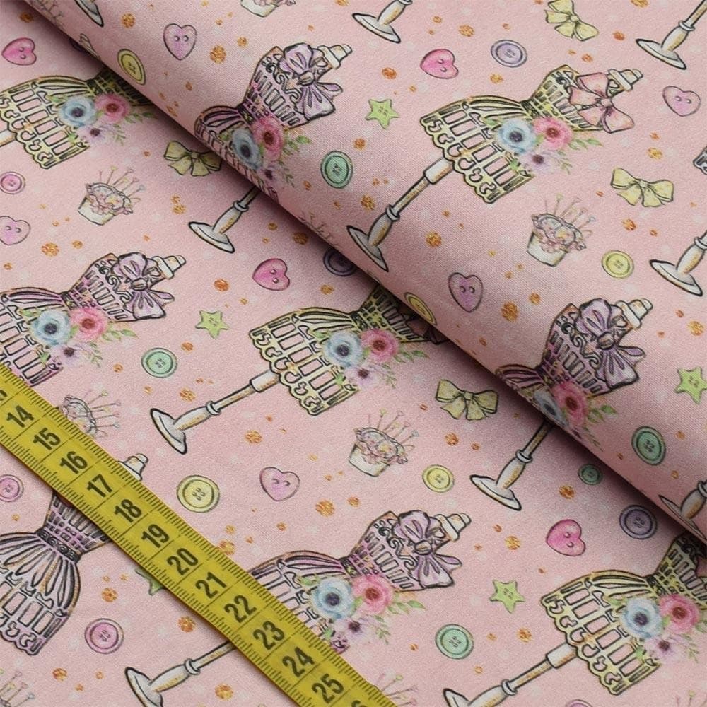 Tecido Estampado para Patchwork - Atelier : Manequins (0,50x1,40)