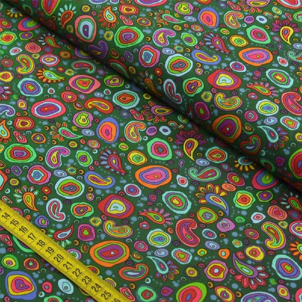 Tecido Estampado para Patchwork - Balls By Marina Landi & Valeria Cervetto: Verde (0,50x1,50)