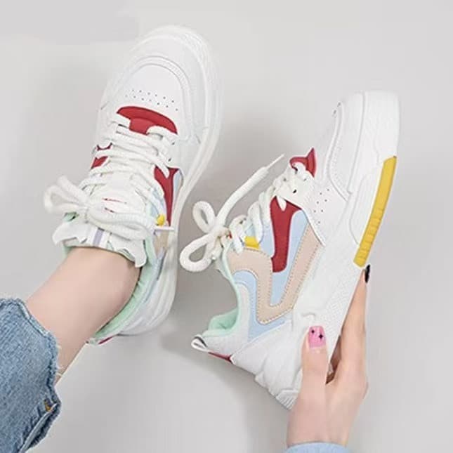 Sapatos brancos de sola grossa femininos verão confortável plana respirável tênis esportivos casuais