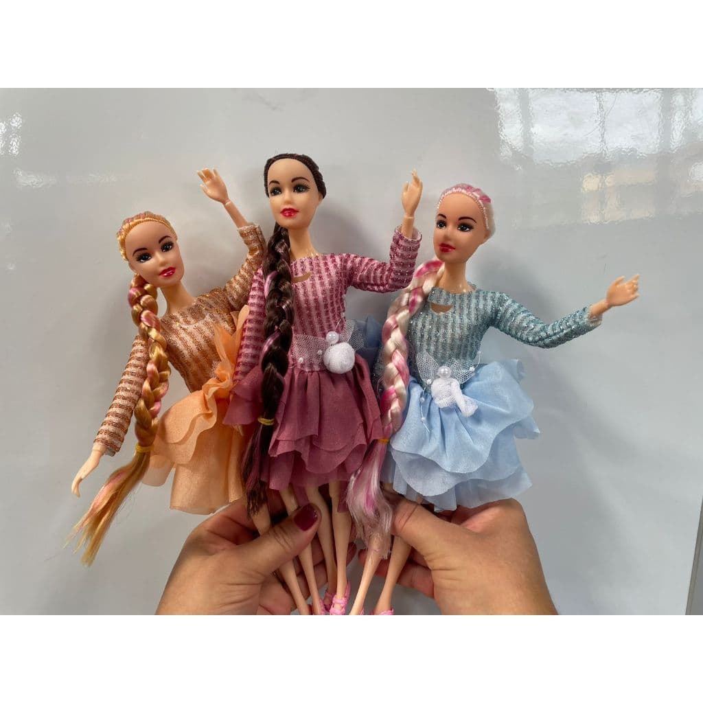 Boneca Fashion Trançada - Boneca Articulada com Cachorrinho e sua Casinha Brinquedo barato