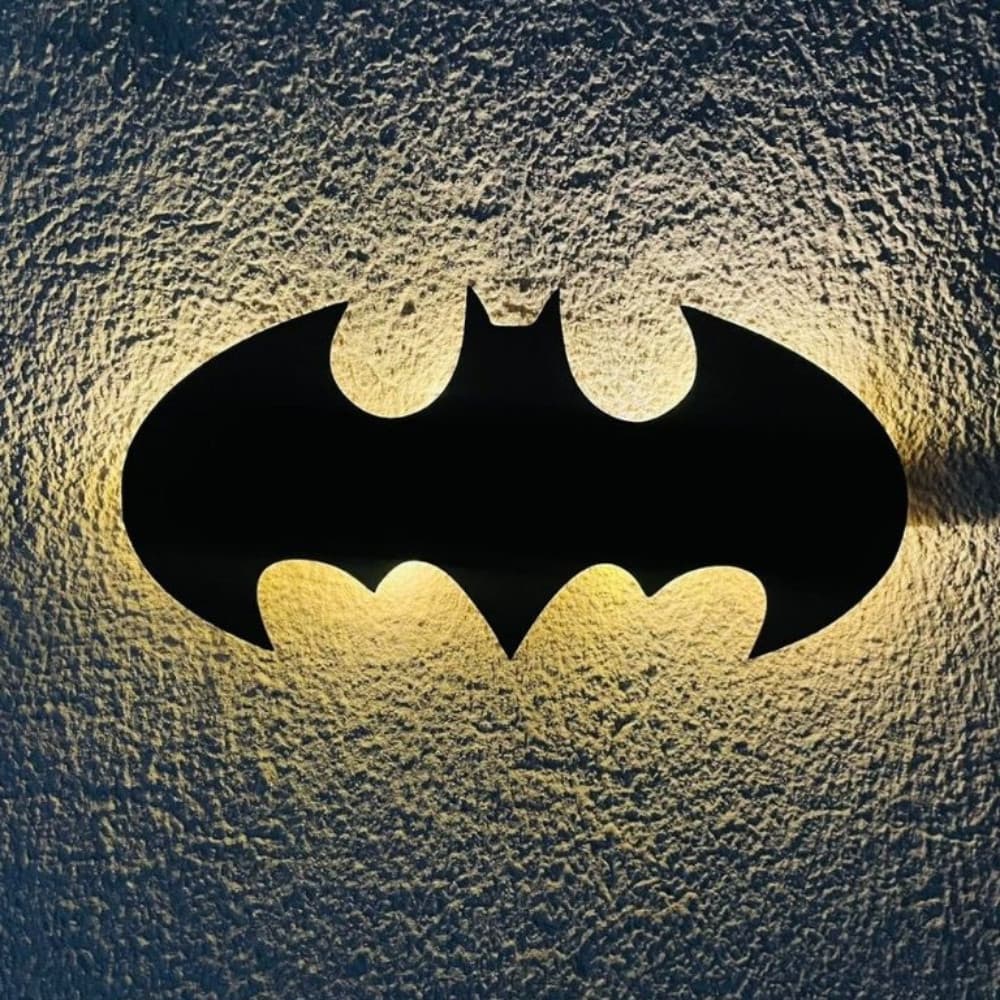 Luminária Abajur Led Batman Decoração Temática Para Quarto Infantil