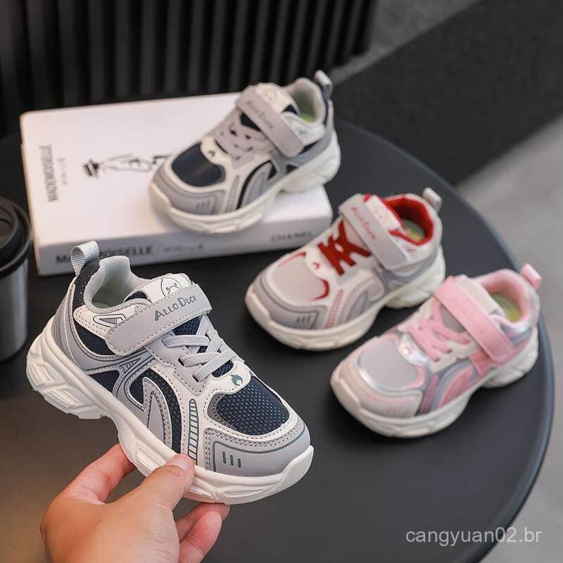 Novos tênis esportivos para meninos, tênis de couro estilo "dad shoes", calçados infantis para meninas, tênis casuais de