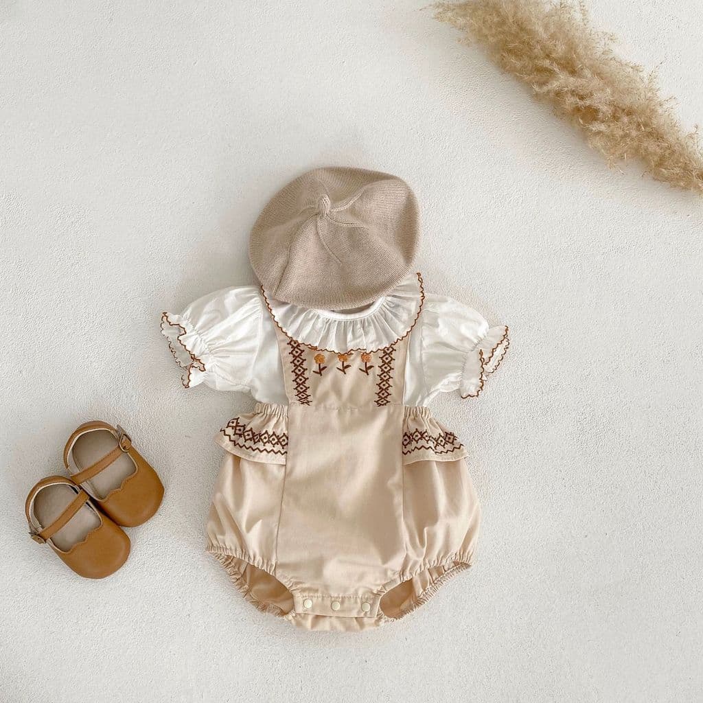 Ins pequeno bebê roupas de verão cinta macacão estilo ocidental bebê menina bonito Super bonito macacão da menina do beb
