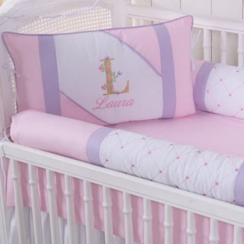 KIT BERÇO BEBÊ MODELO THEO BRANCO/LILAS/ROSA MENINA -PERSONALIZAMOS COM O NOME DO SEU BEBÊ -COM SAIA