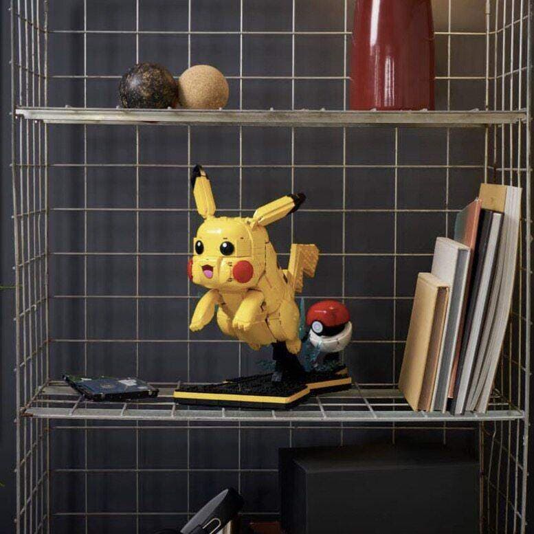 Compatível com blocos de montar LEGO Pokémon Pikachu e Poké Ball, brinquedo infantil.