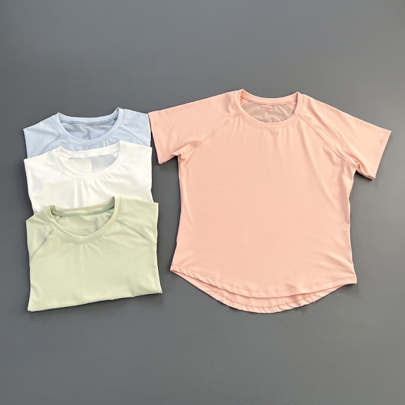 Camiseta esportiva feminina 2026 verão novo estilo Yoga Fitness correndo roupas femininas de manga curta respirável solt