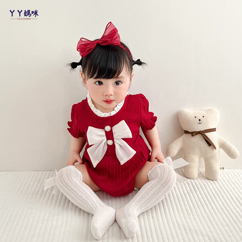 Bebê bebê mês inteiro roupas roupas de verão bebê menina puro algodão manga curta ocidental princesa celebridade cem dia