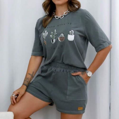 Conjunto Camiseta e Short Moletom Feminino Estampado Cactos Casual 100% algodão