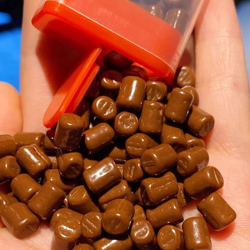 Japão importado Choco bebê meiji meiji leite chocolate BB feijão 32g Piano chocolate meiji combinação 8-20-23V